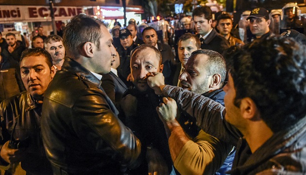 土耳其記者遭捕被控洩密 引大批民眾抗議 | 文章內置圖片