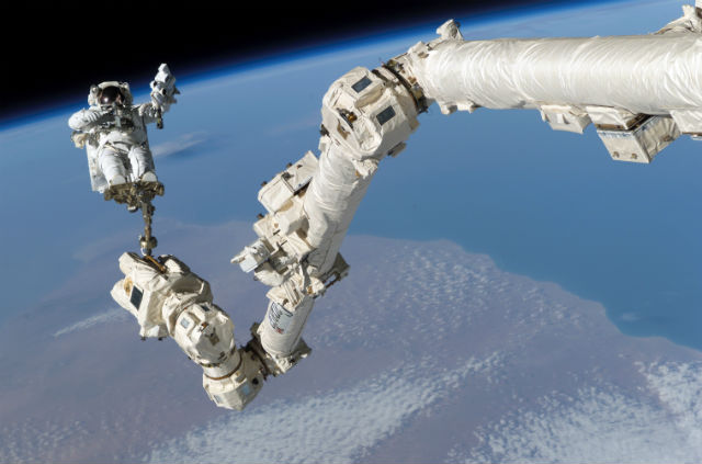 三名太空人首度抵達國際太空站 | 文章內置圖片