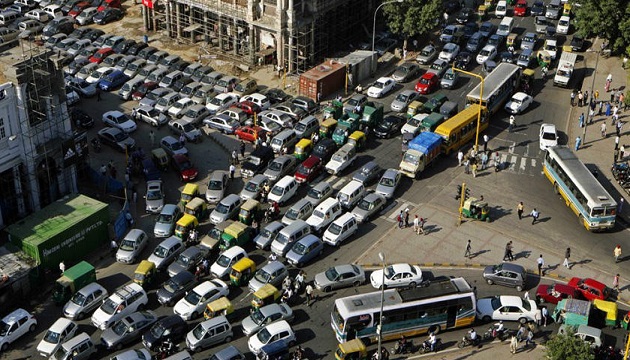 印度新德里為抗霧霾 展開車輛上路限制 | 文章內置圖片