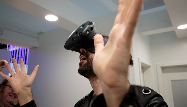 撐起紮實的產業 VR賣的不是量而是未來的發展性