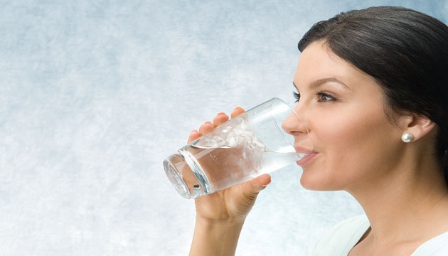健康方法要依体质而定 妇人养生吃法喝水反中毒