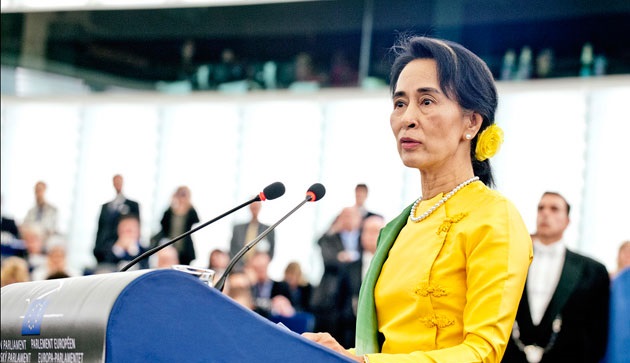翁山蘇姬任緬甸外交部長，見中國外長王毅強調兩國關係