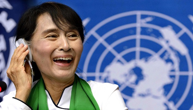緬甸民主鬥士翁山蘇姬發表演說，提憲改成立聯合政府 | 文章內置圖片