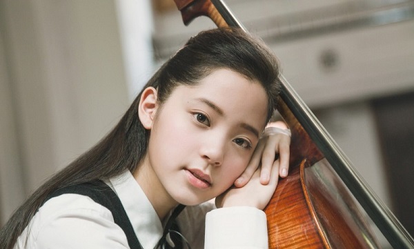 日媒讚歐陽娜娜「天才提琴手」 才能輔以美貌前進日本