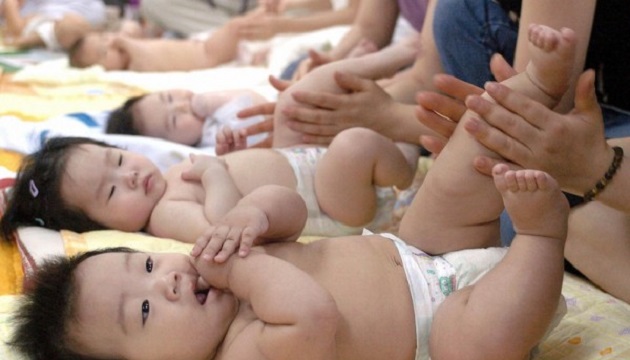 中國首批試管嬰兒當爸爸，妻子自然懷孕，孩子身體健康 | 文章內置圖片