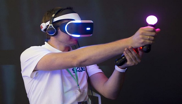 VR熱潮正夯，預估2017年將可能推出無線化頭戴裝置
