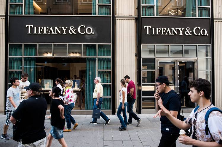 銷售量下滑壓力大！Tiffany 的CFO 因薪水跟著滑所以離職？ | 文章內置圖片