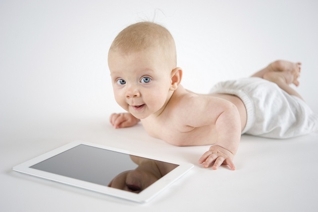 爸媽看這邊！ 使用手機平板 影響兒童骨骼發展 | 文章內置圖片