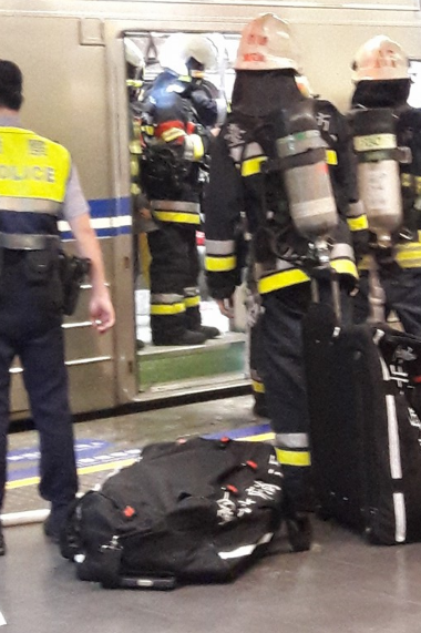 松山車站驚傳爆炸!疑似遭放置爆裂物,列車起火,20多人遭灼傷 | 文章內置圖片