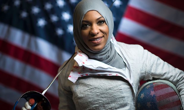 首位美籍穆斯林女選手戴頭巾出賽！ 為奧運開啟嶄新的一頁
