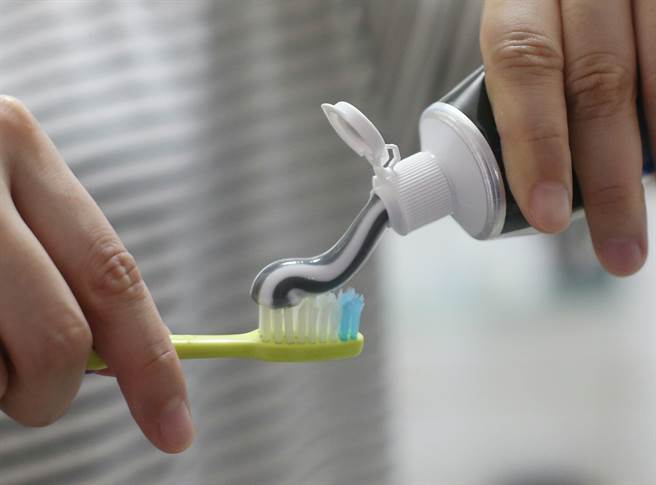 抽驗牙膏成分 竟查出四成含有防腐劑！ | 文章內置圖片