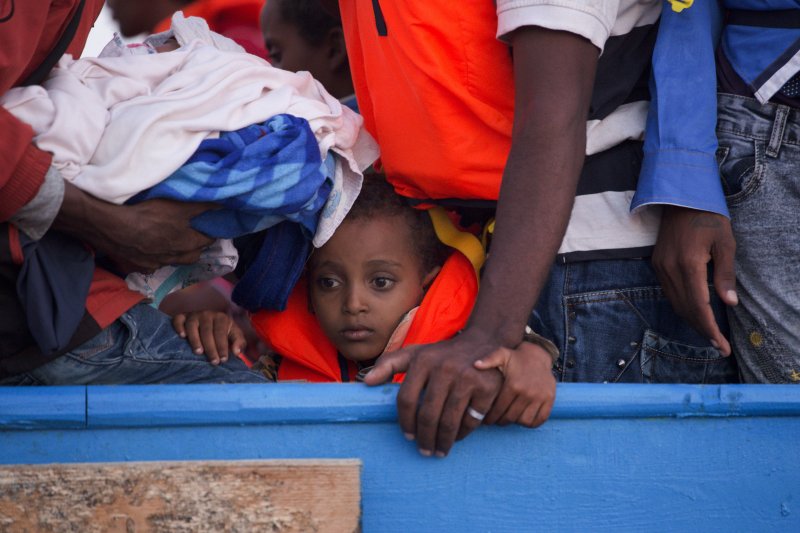 海上惊魂！ 义大利创纪录单日救6500难民 | 文章内置图片