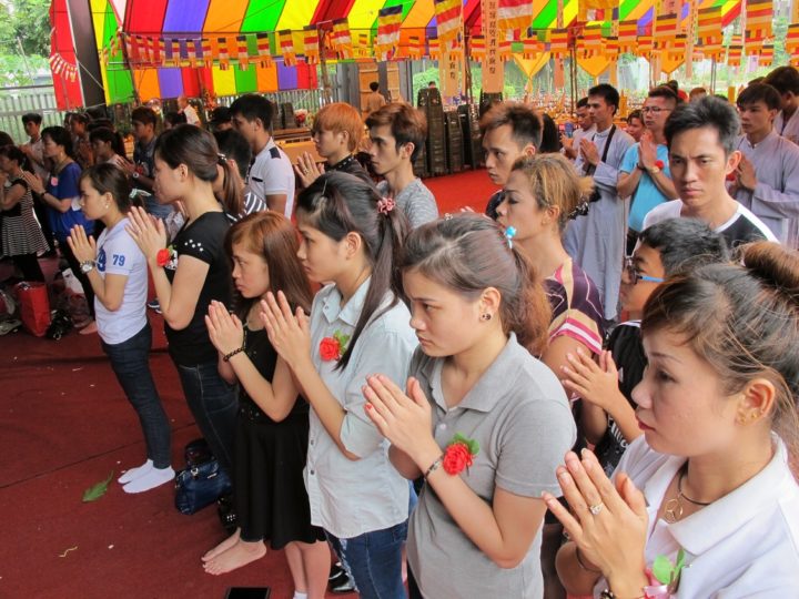 越南移工年死50人 盂蘭盆節祭祀往生親友 | 文章內置圖片