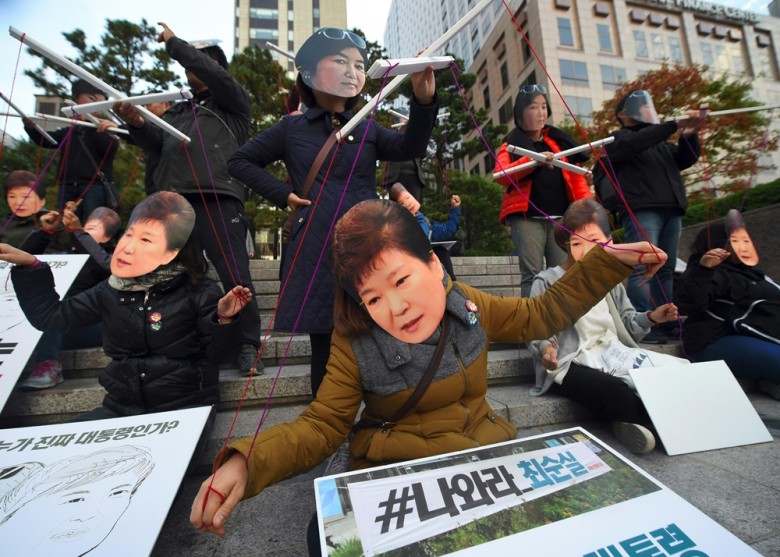 朴槿惠密友干政  崔順實終返韓面對醜聞 | 文章內置圖片