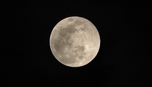 明天就是「超级满月」！　天气晴朗是赏月的好机会！