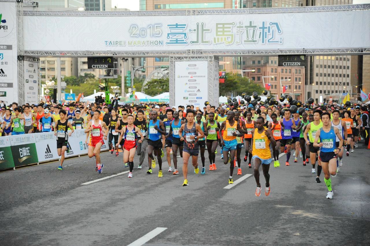 2016台北马拉松开跑 柯文哲喜迎上海选手