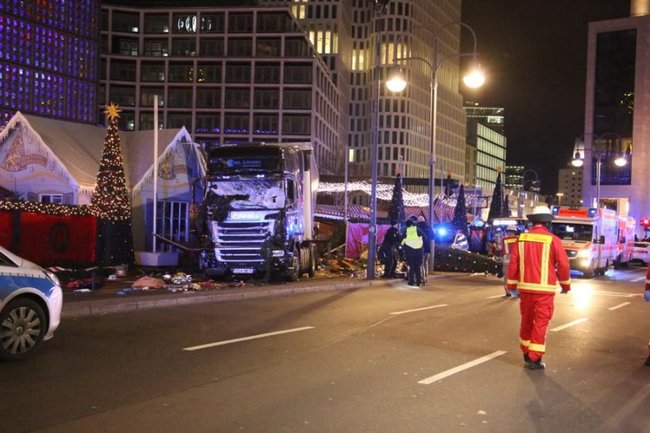 柏林耶誕市集遭恐攻  攻擊無辜人民安的是什麼心呢? | 文章內置圖片