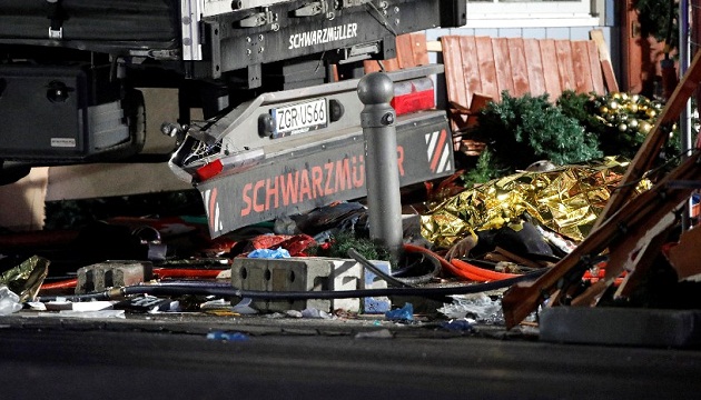 柏林耶誕市集遭恐攻  攻擊無辜人民安的是什麼心呢?