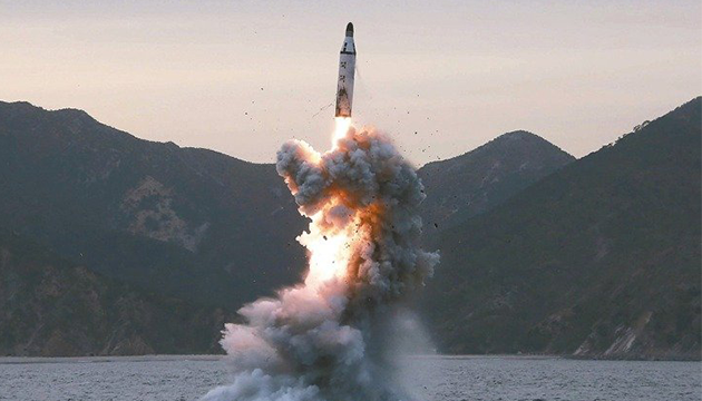北韓試射飛彈 日首相:美國和日本站在一起
