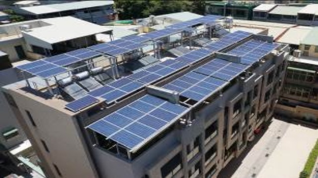 高雄市推動綠能城市 邀情市民架設太陽能版
