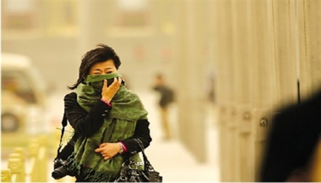 北京沙塵警訊 民眾減少外出 | 文章內置圖片