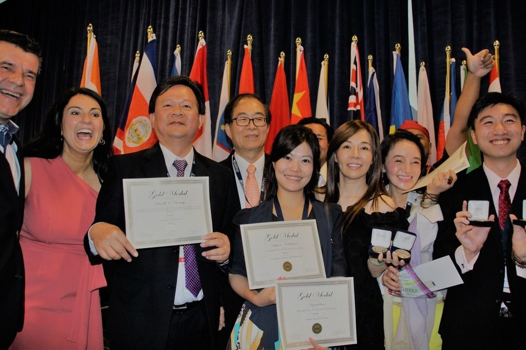 匹兹堡国际发明展颁奖 台湾参展团为国争光