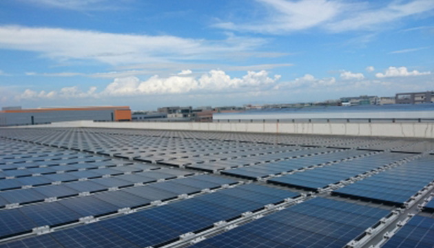 【輿情澄清】有關媒體報導太陽能大廠新日光認為，政府訂定的太陽能高效模組輸出功率290MW的門檻太低，以現在的技術都已經突破300MW、達到310MW的水準，建議政府將標準提高。