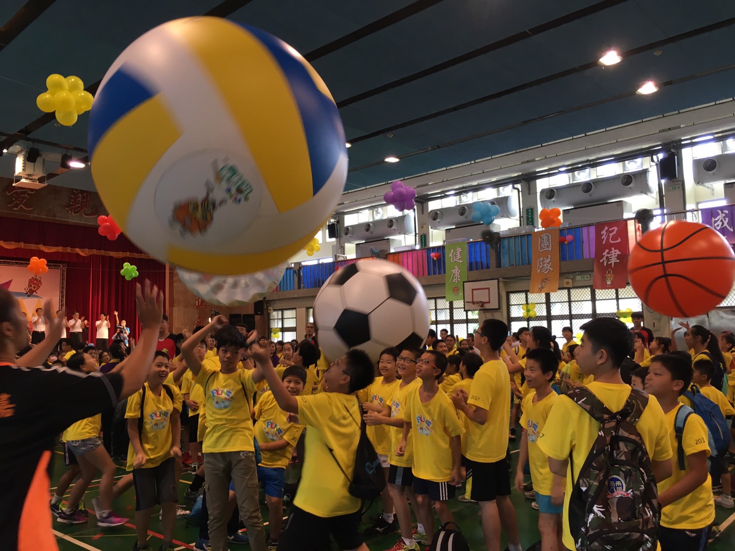 台電球隊夏令營開跑 3千名學童玩球FUN暑假 | 文章內置圖片