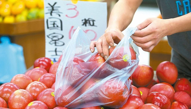林揆：加強宣導購物用塑膠袋管制措施 推動塑膠減量