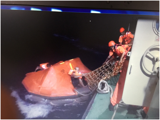 外籍貨輪棄船求救 海巡連夜成功救援 | 文章內置圖片