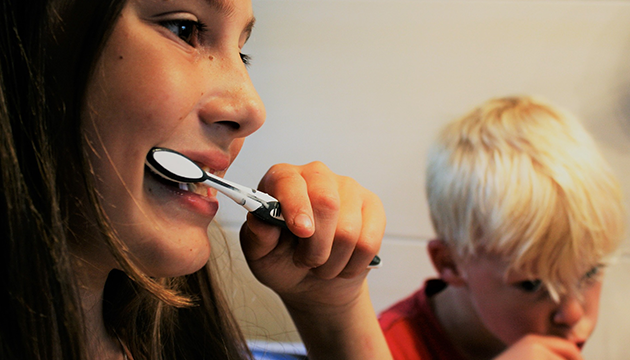 「一起床就刷牙 」  日牙医:保护生命