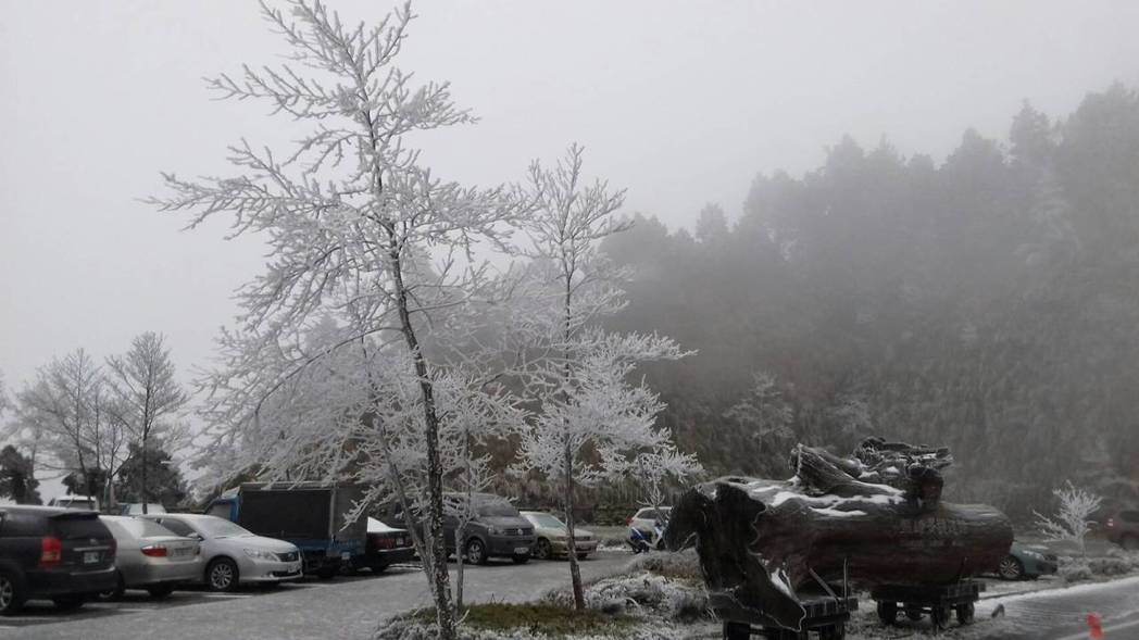 冬季再度呈現降雪 太平山路面結冰 | 文章內置圖片