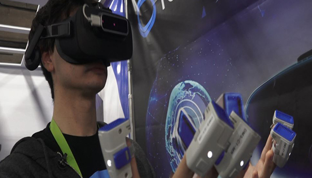 VR大跃进! 不只看到听到 VR现在还可以摸的到 | 文章内置图片
