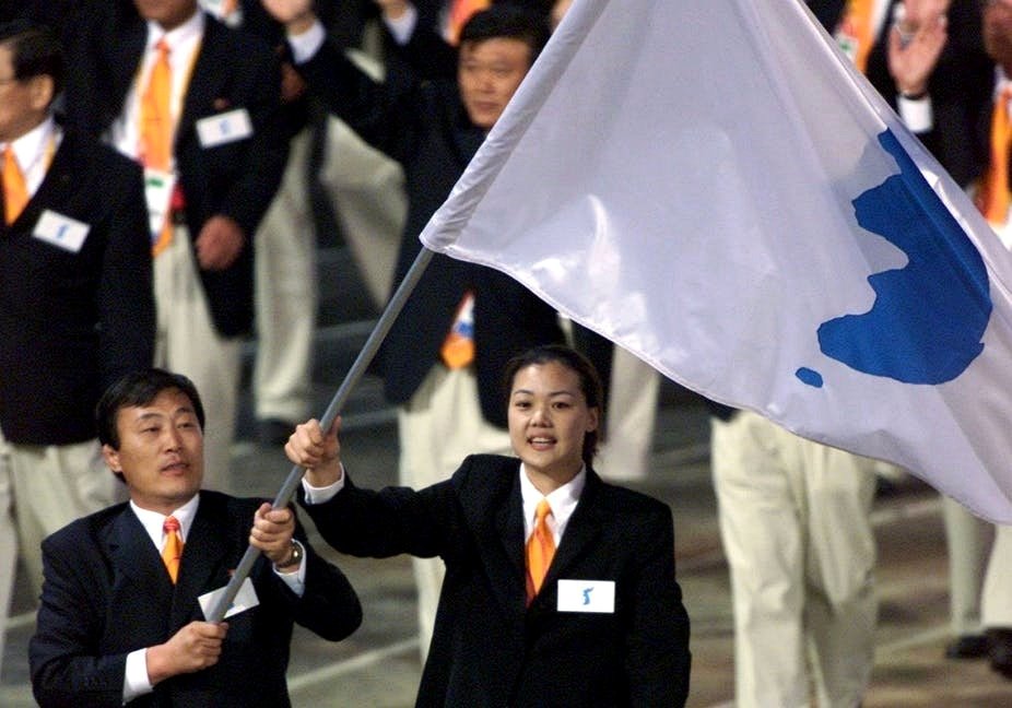  兩韓組女子冰球聯隊！  歷史性隊伍引場外抗議 | 文章內置圖片