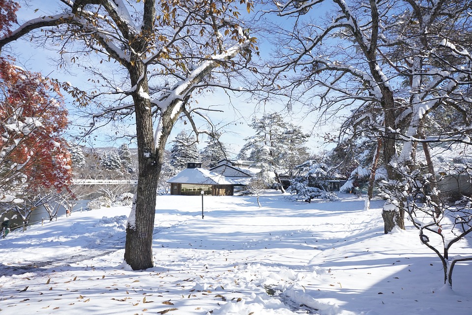 札幌雪祭开幕  旧台中火车站冰雕超吸睛！