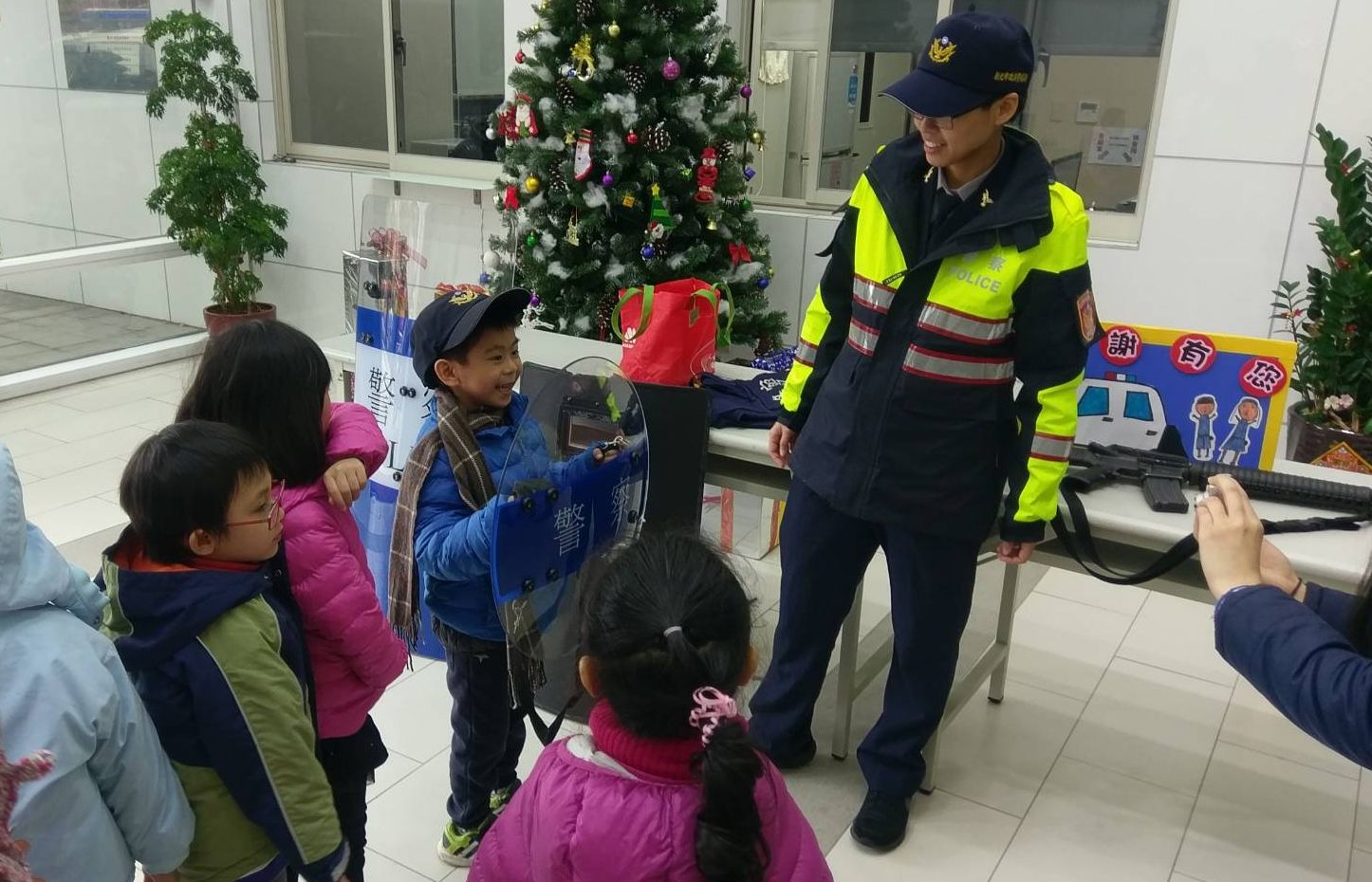 幼稚園感恩月活動  向警察哥哥、姐姐大聲說「謝謝」!  | 文章內置圖片