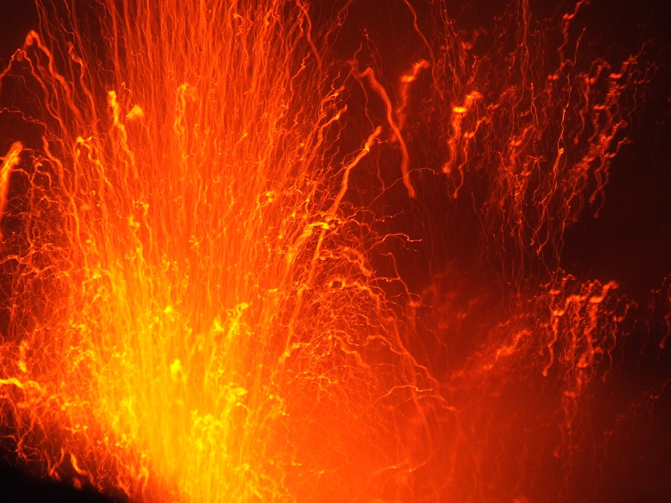 日海底火山喷发  恐夺一亿人命波及全太平洋沿岸
