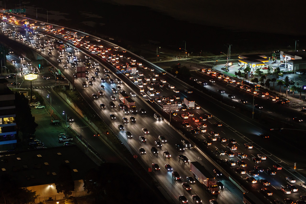 清明節國道塞爆了！ 行車速度最多增為平日6倍