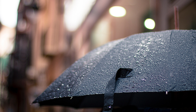 明鋒面抵達全台有雨 北部降溫10度