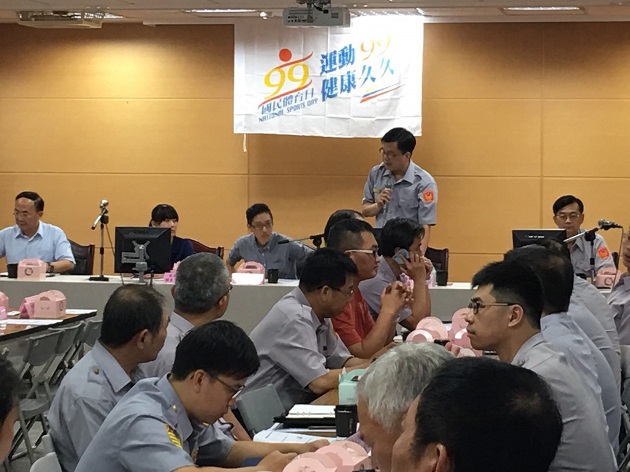 美女調查官警局反賄選吸睛 民眾：「好想檢舉」 | 文章內置圖片