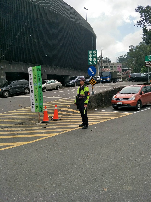 新店警因應冬日泡湯潮來襲 加強烏來溫泉區交通疏導 | 文章內置圖片