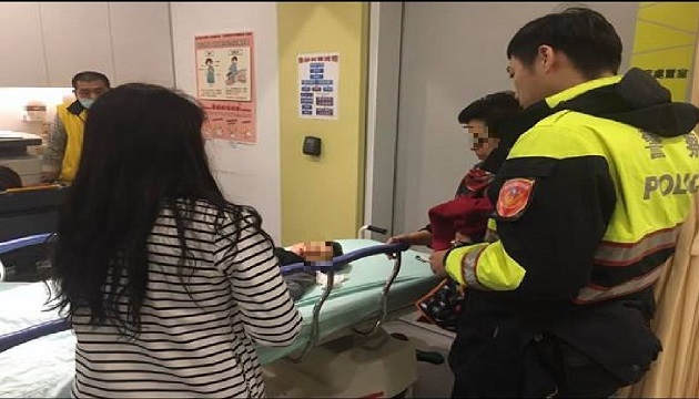 男童跌倒撞傷頭 新店警緊急開道送醫救治