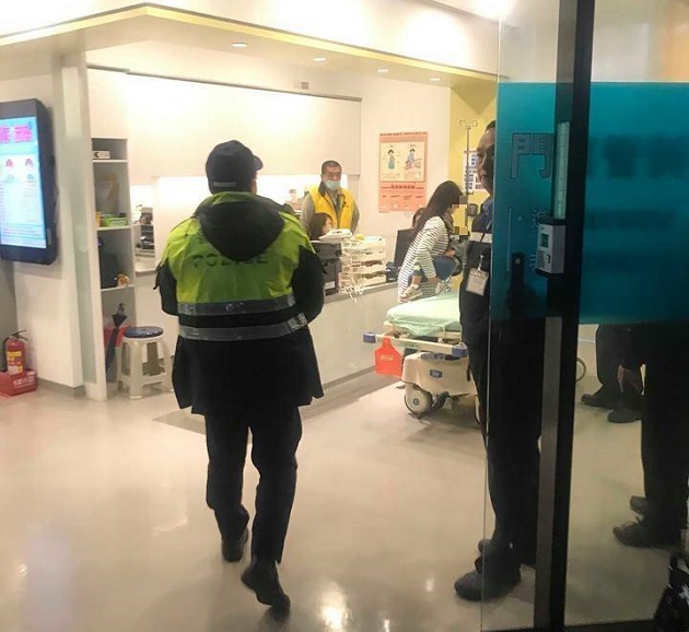 男童跌倒撞傷頭 新店警緊急開道送醫救治 | 文章內置圖片