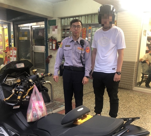 重機騎士顧馬路  菜鳥警察幫買油 | 文章內置圖片