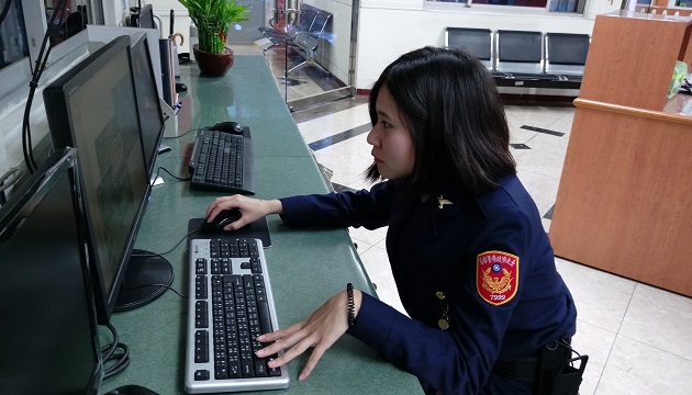 熱心女警協尋手機