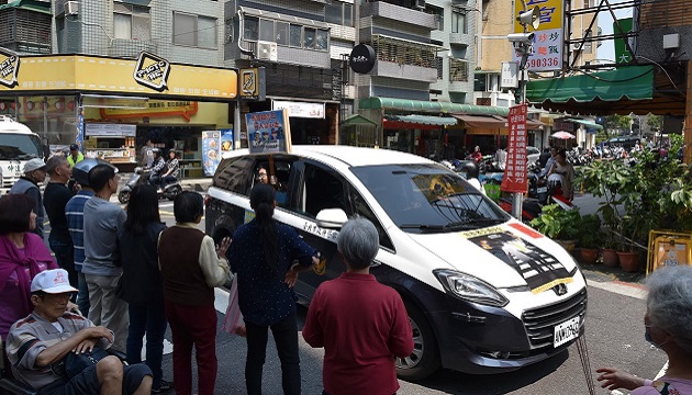 内湖分局办理「内湖公馆庄武身开漳圣王庙圣诞108年遶境祈福活动」交通疏导暨交通安全及犯罪预防宣导 | 文章内置图片