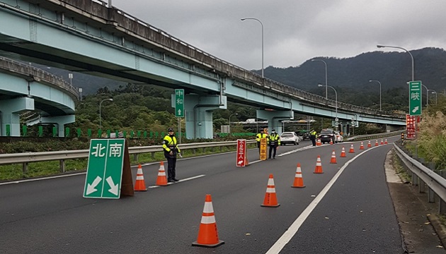 清明加强交通疏导 土城警用心守护交通