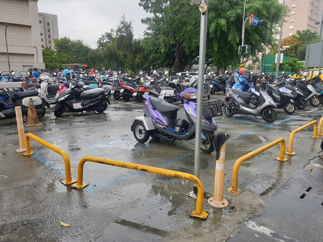 僅憑U型停車護欄，機智警尋獲愛車 | 文章內置圖片