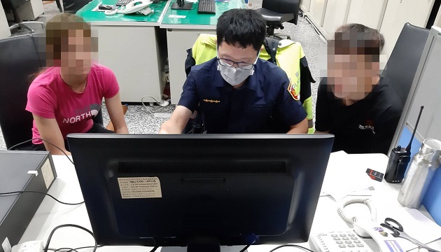 少年坐小黄遗失钱包  新庄热心警助寻回 | 文章内置图片