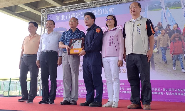 芦洲退警协会欢庆警察节 芦洲警到场授奖及犯罪预防宣导 | 文章内置图片